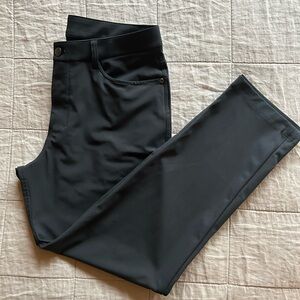 Men’s Lululemon pants size 32 X 28 
Like new